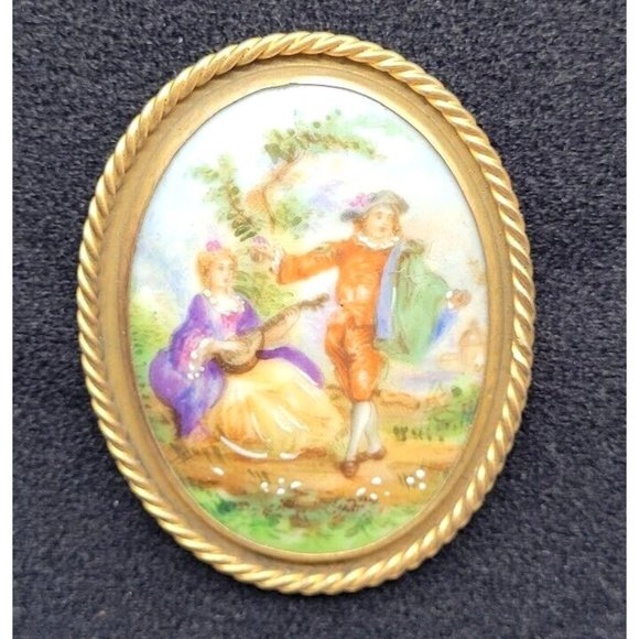 VTG Limoges Hand Painted Porcelain Romantic Scene Pin France Paris Gold - Picture 3 of 10